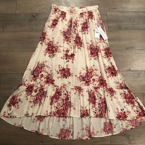 NWT O’Neill Women’s Brisbane Woven Skirt Size L